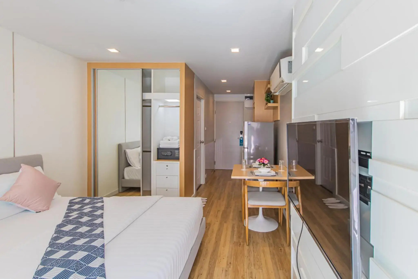 Photo - United Residence Ekamai Bangkok