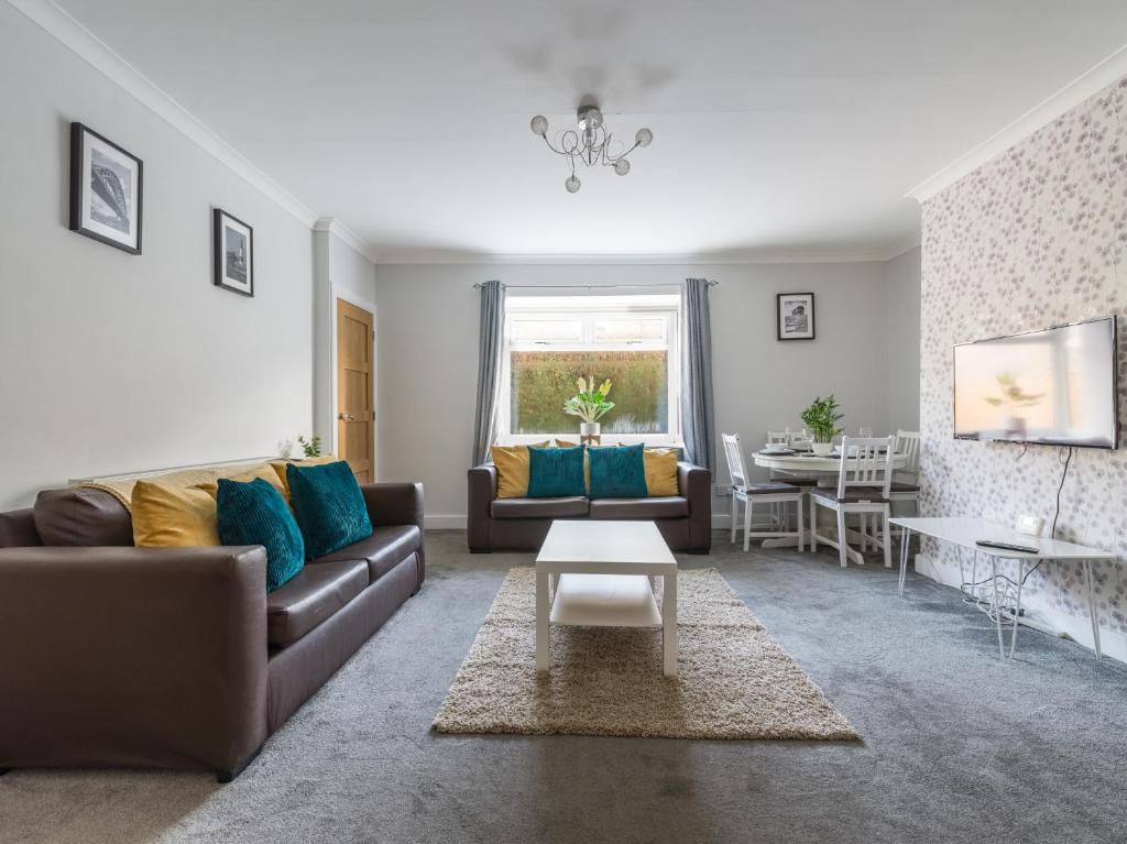 Chestnut House - Cosy 2 Bedroom - Ashington