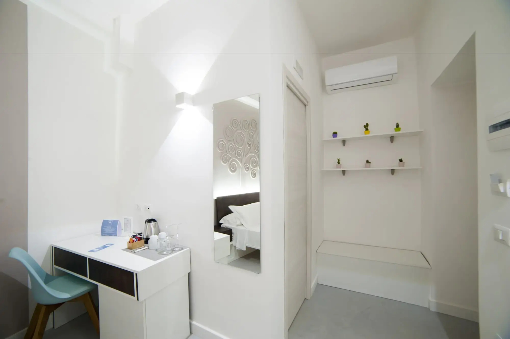 Photo - Dada Suite