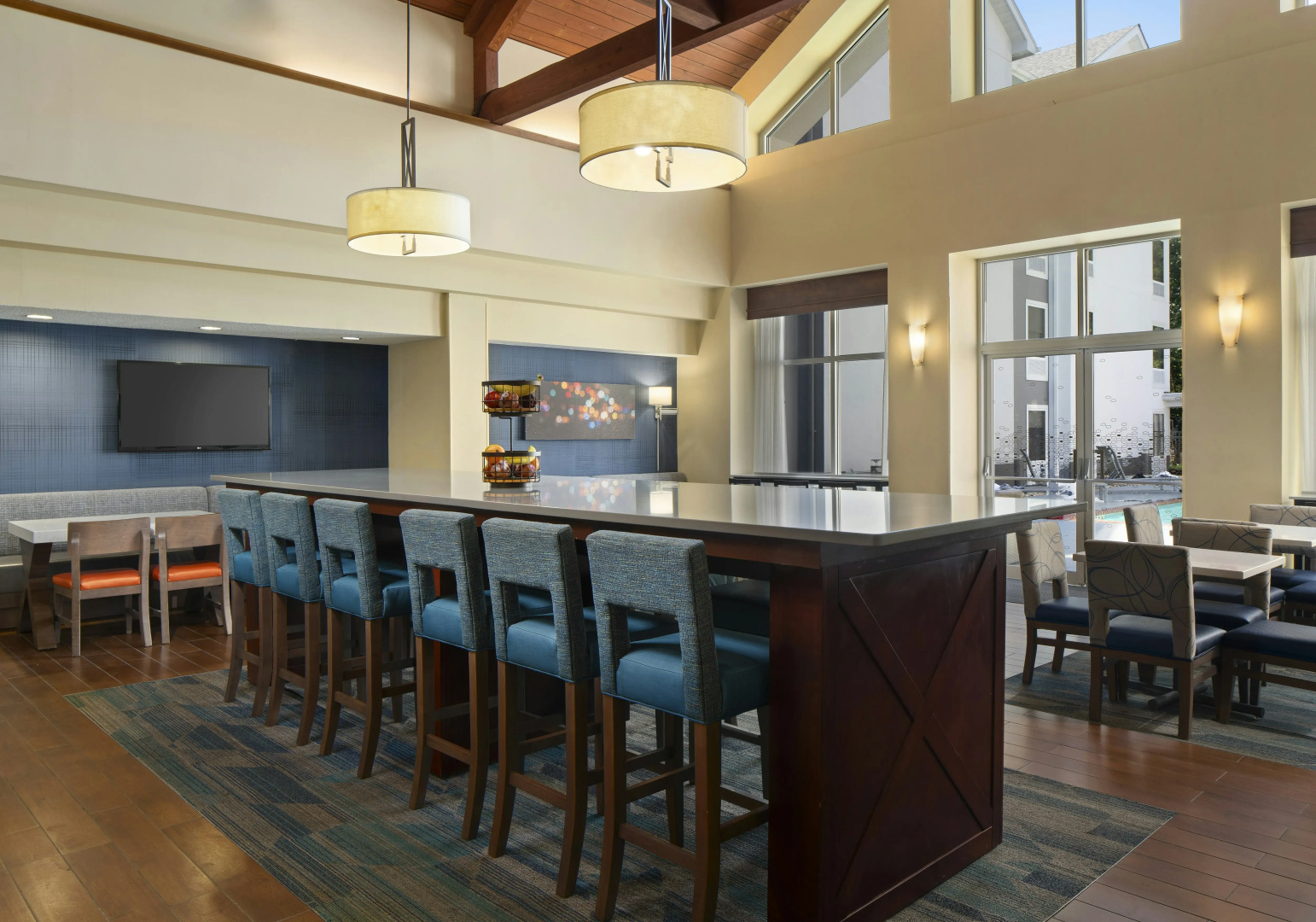 Photo - Hampton Inn & Suites Newport News (Oyster Point)