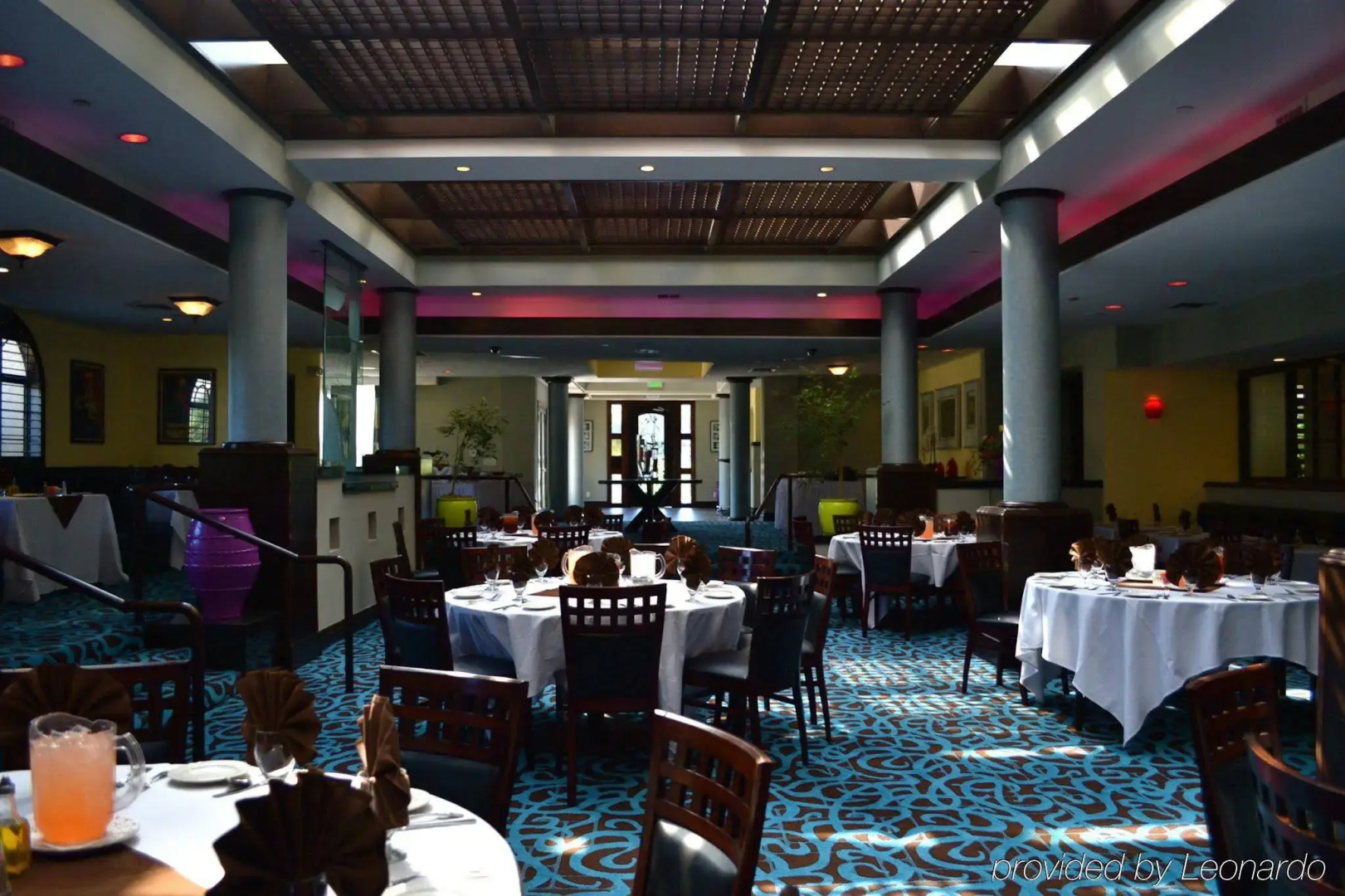 Photo - DoubleTree by Hilton Chatsworth