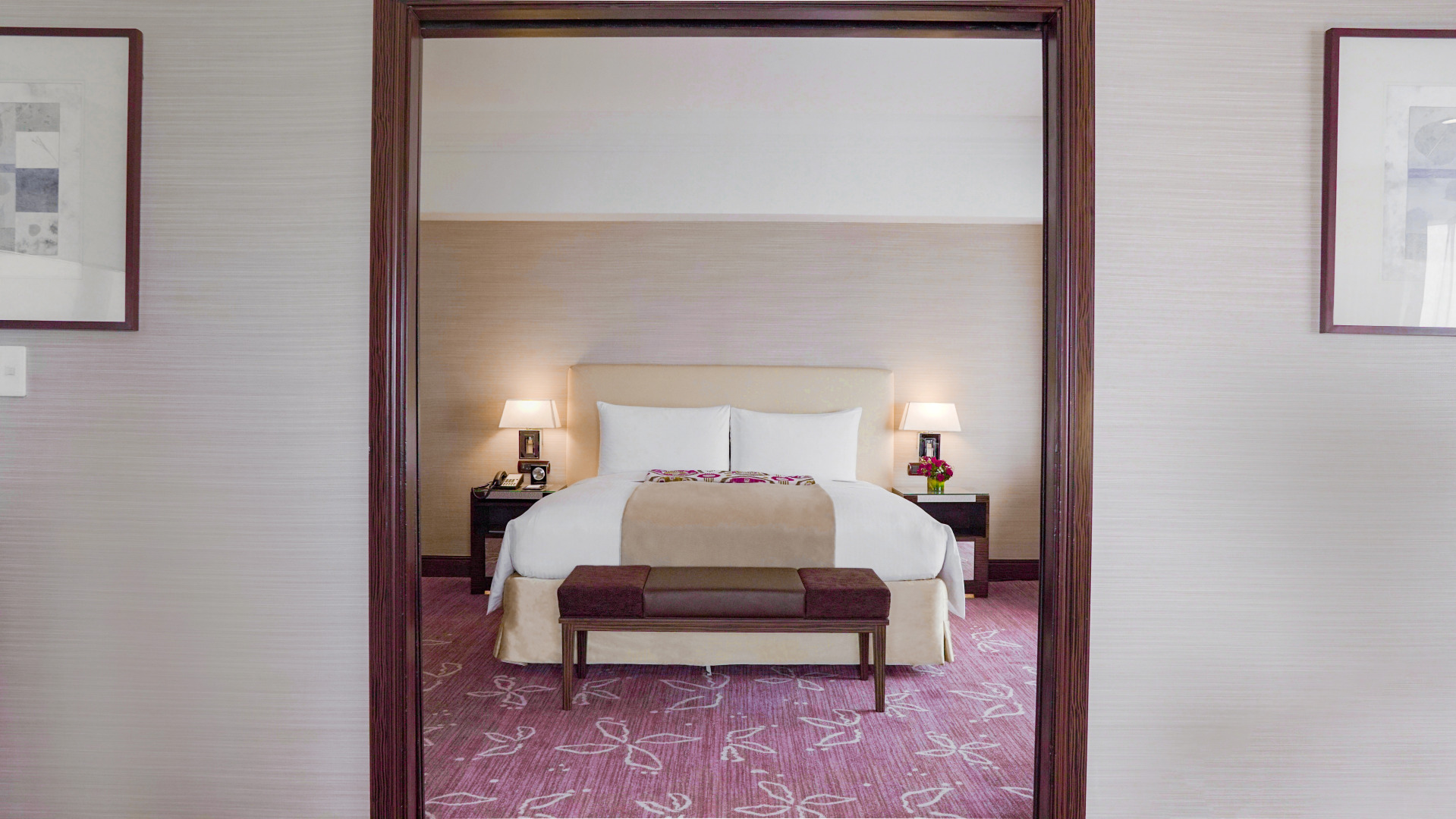 Photo - Diamond Hotel Philippines