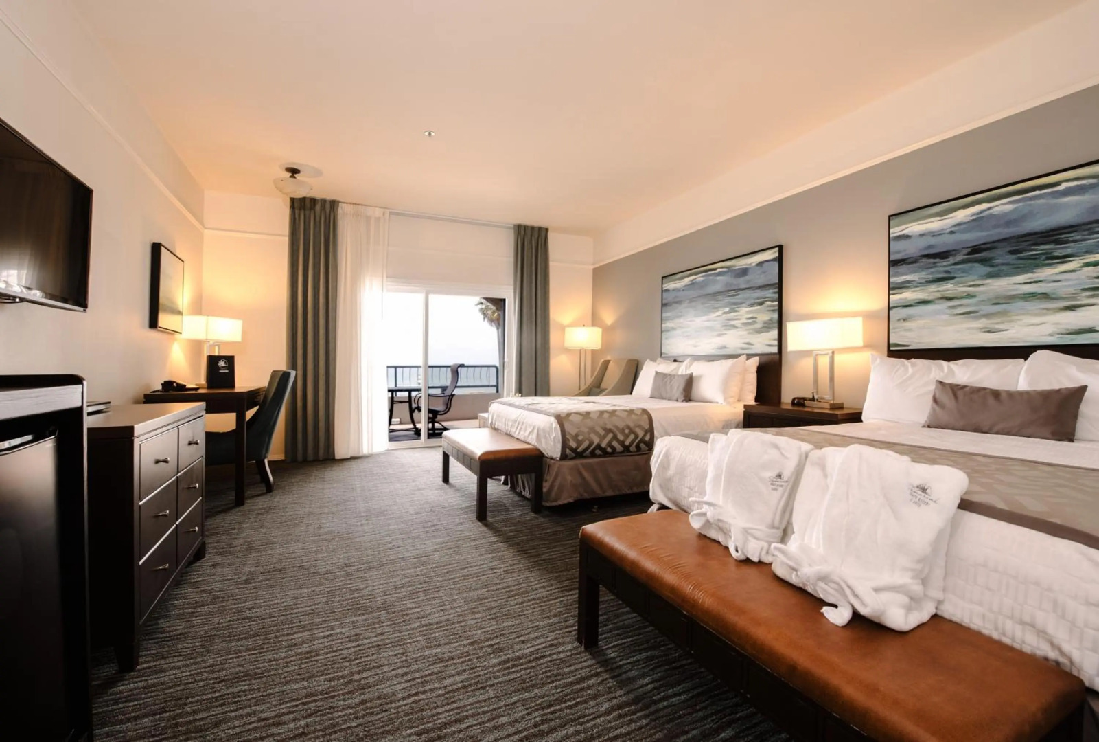 Photo - Tamarack Beach Hotel