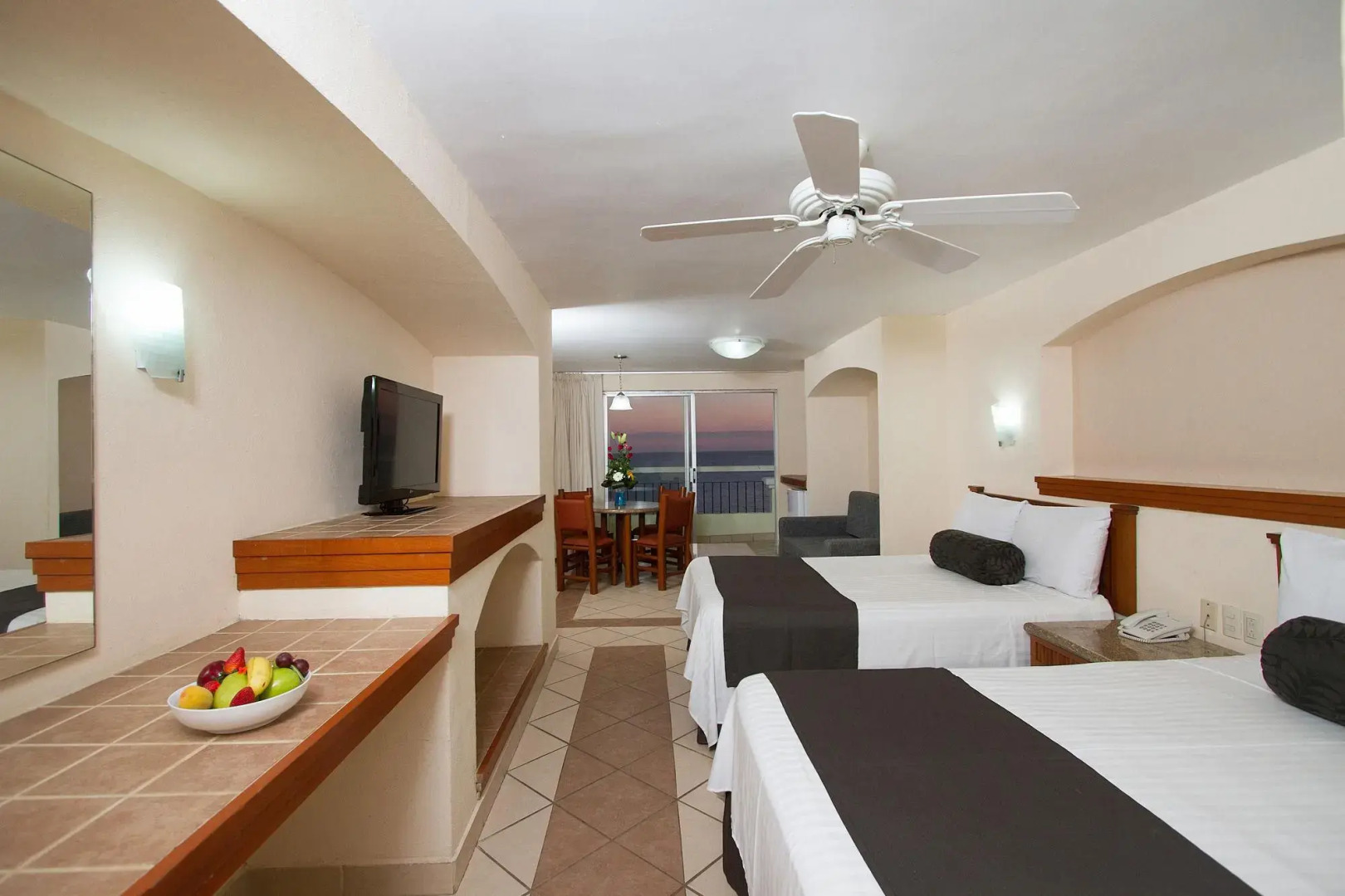 Photo - Don Pelayo Pacific Beach