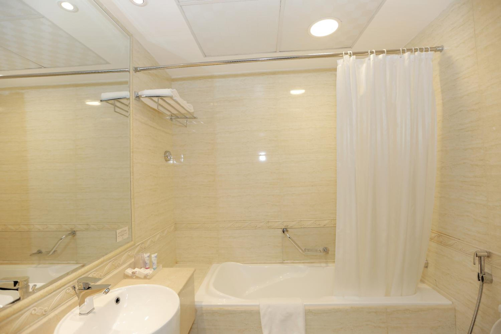 Foto - Ivory Grand Hotel Apartments