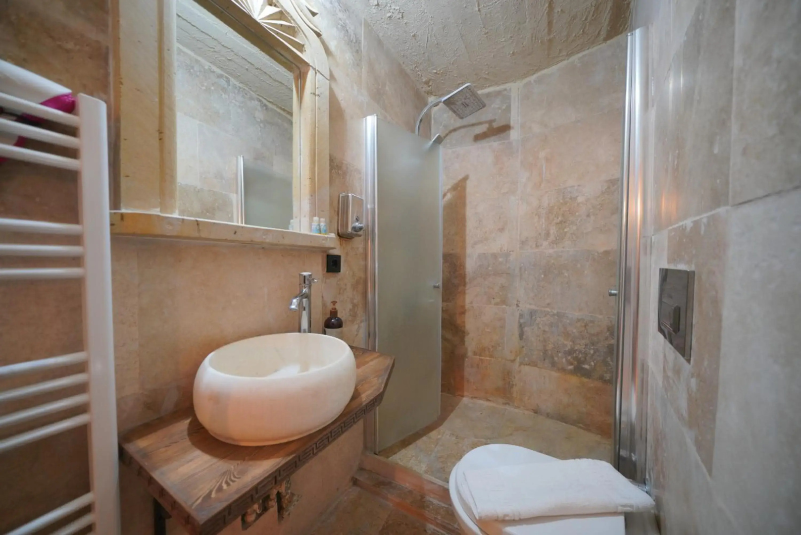 Photo - View Cave Hotel