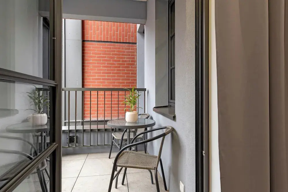 Foto - DOKI Living Suites - Foodhall & Parking by Downtown Apartments