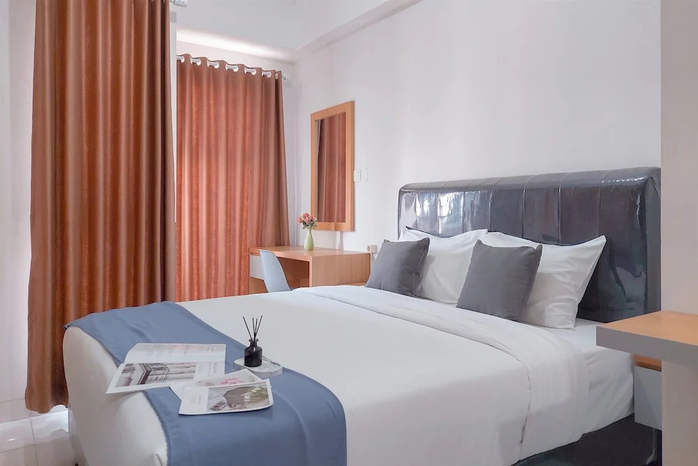 Best Place Studio At Amazana Serpong Apartment