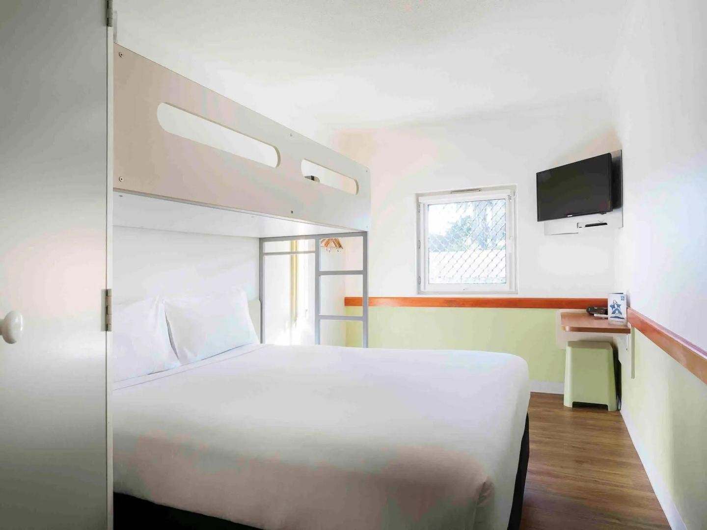 Photo - Imperial Motel Windsor