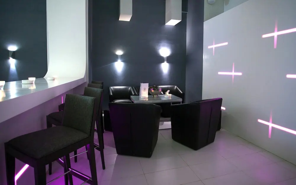 Photo - Business Hotel