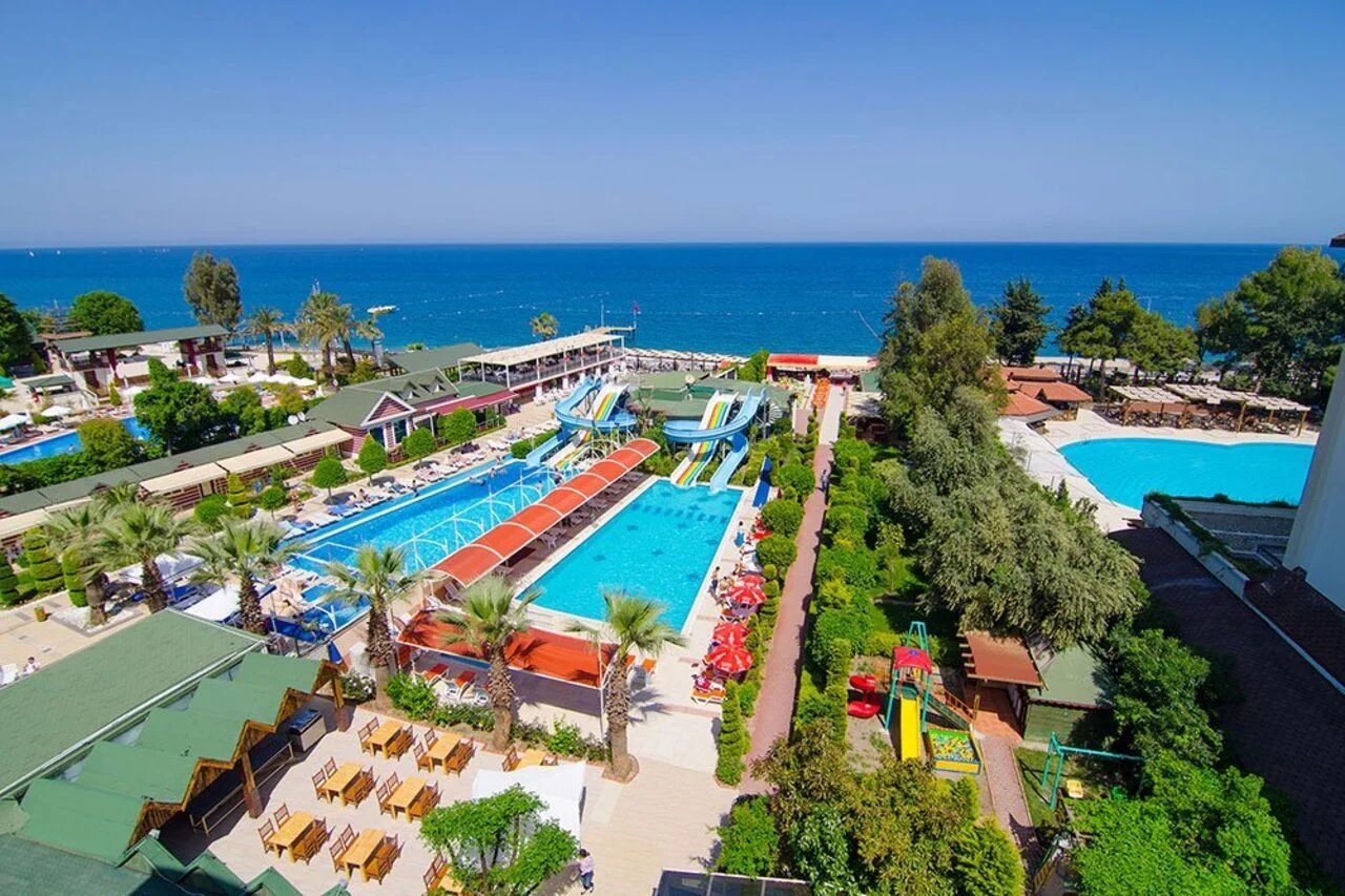 Photo - Lims Bona Dea Beach Hotel