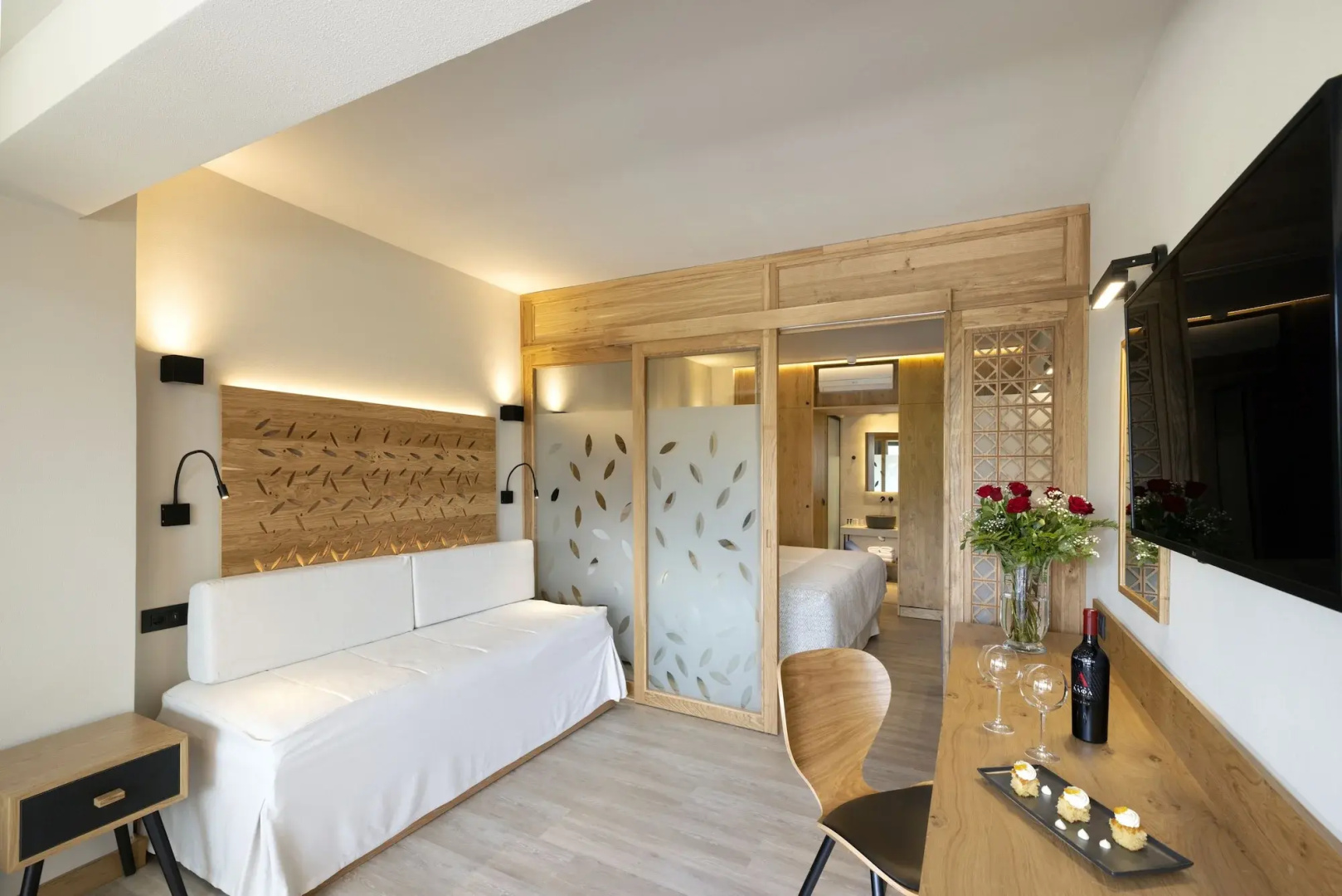 Photo - Atlantis Beach Hotel