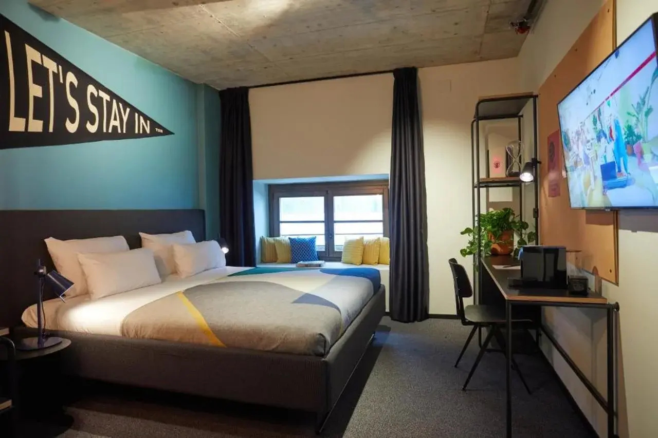Photo - The Social Hub Madrid 4 star
