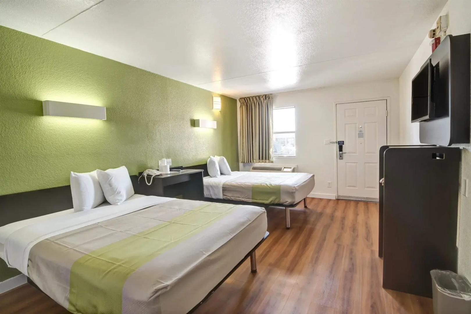 Photo - Motel 6 Dallas, TX - Forest Lane