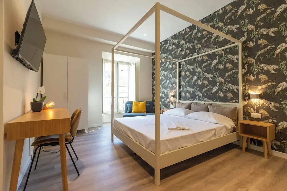 Photo - Design 18 Charming Rooms