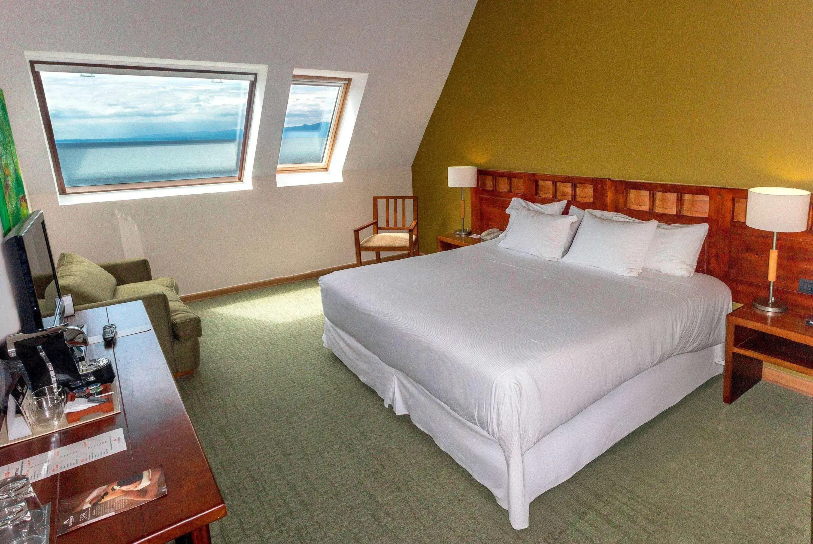 Photo - Wyndham Puerto Varas Pettra