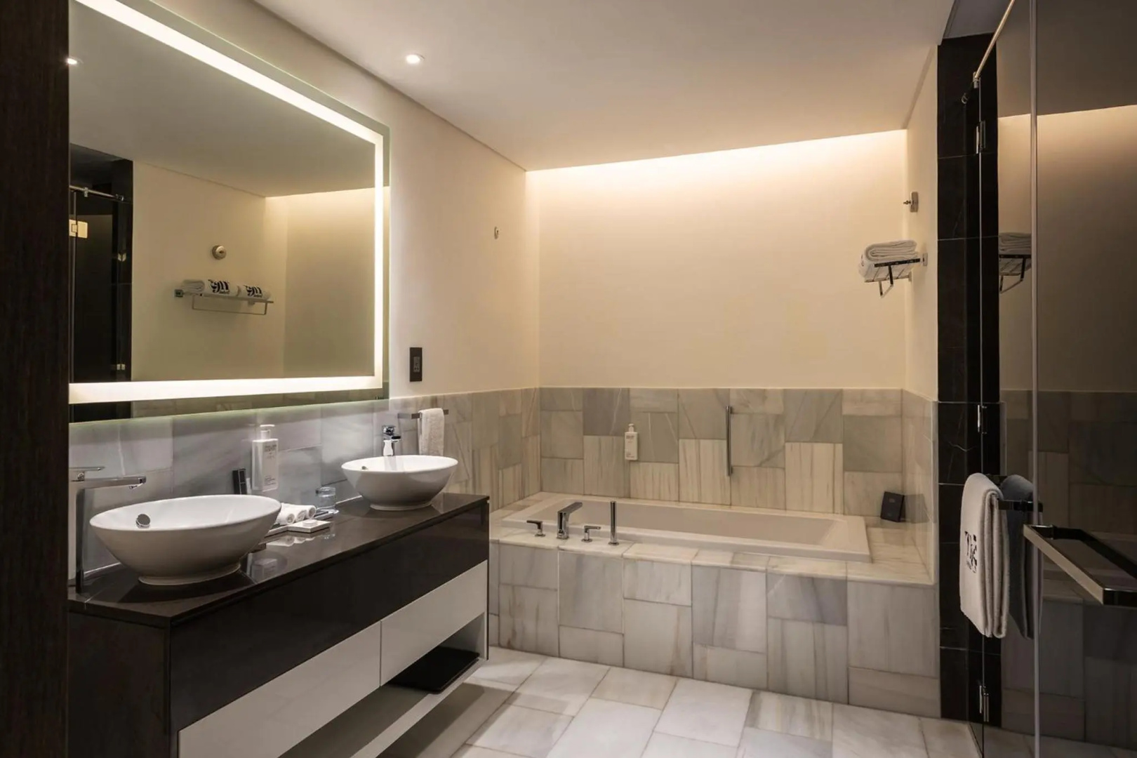 Foto - Harbour Plaza Metropolis