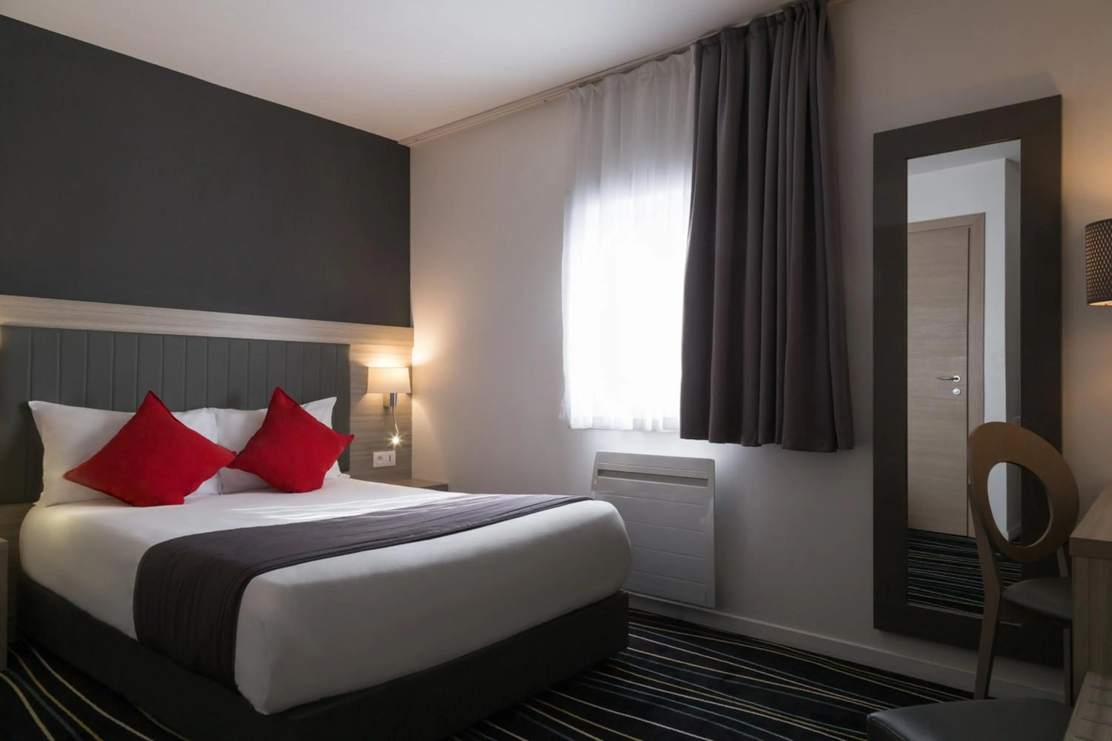 Photo - The Originals City, Marne-la-Vallée Est, Meaux ,GLASSY HOTEL