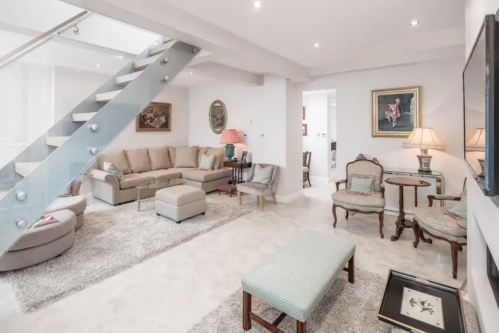 Photo - Notting Hill House