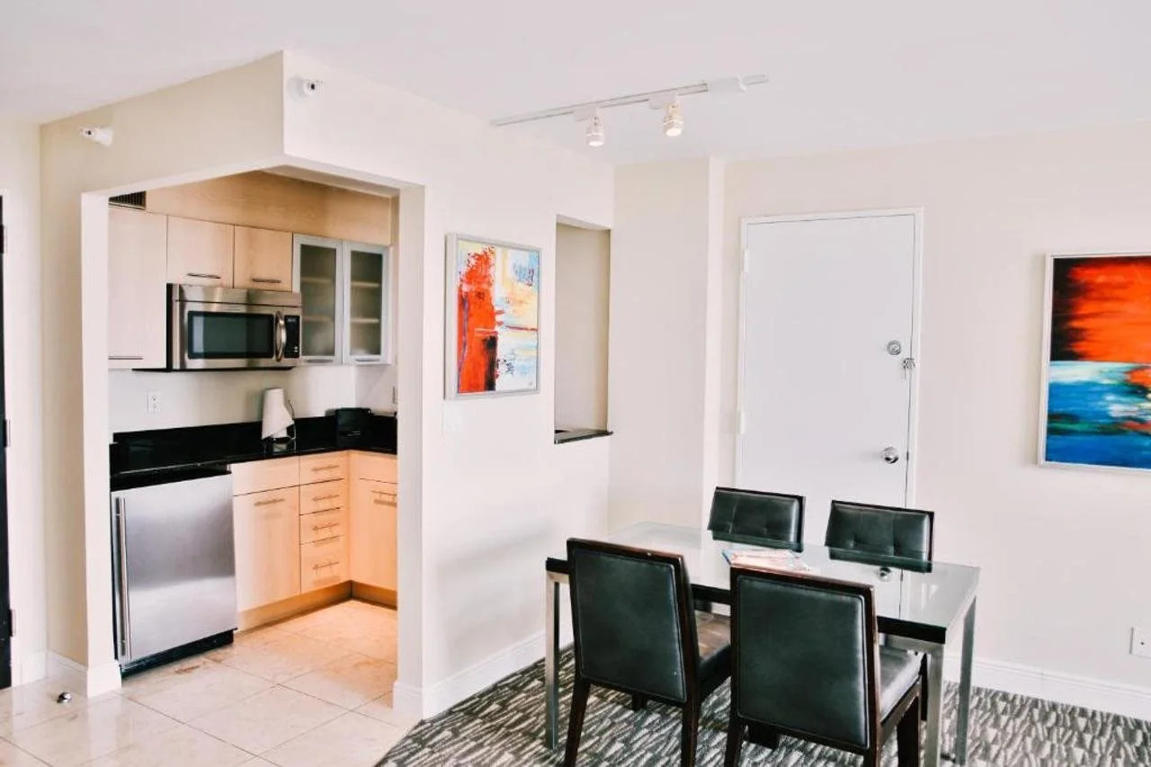 Foto - GALLERY One - A DoubleTree Suites by Hilton Hotel