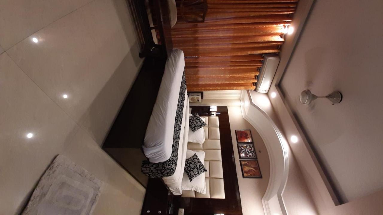 Krishna Inn