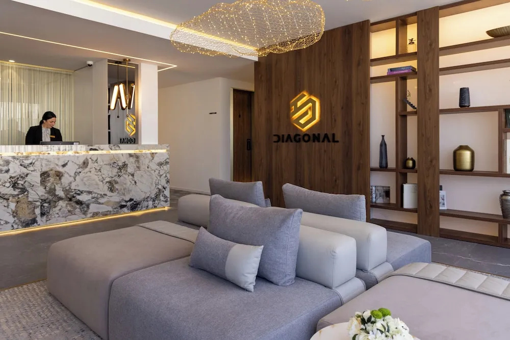 Diagonal Hotel
