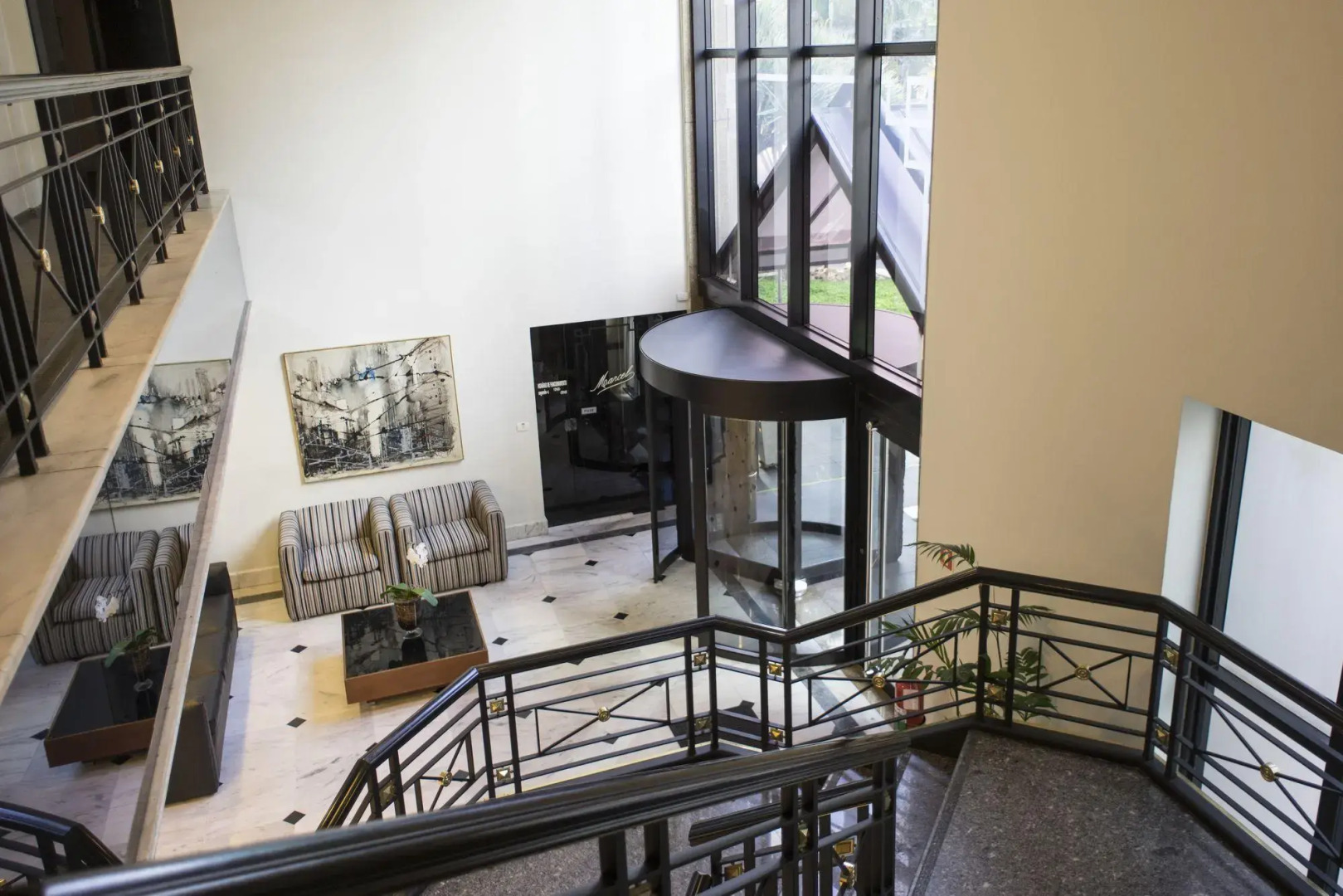 Photo - Bristol The Time Berrini