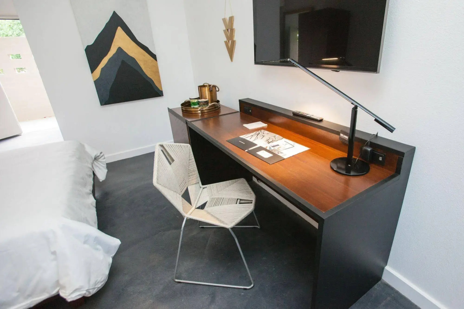 Photo - The V powered by Sonder