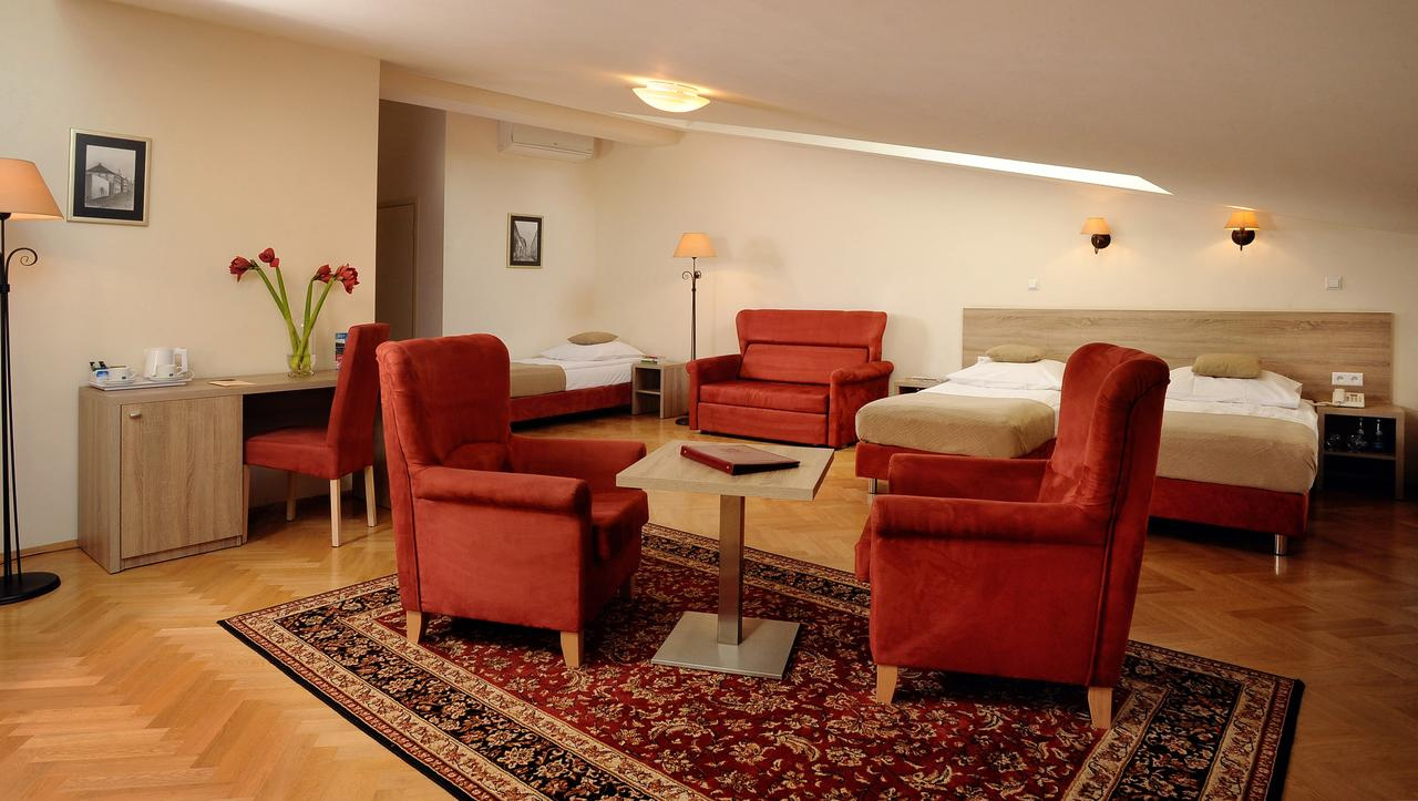Photo - Hotel Santi