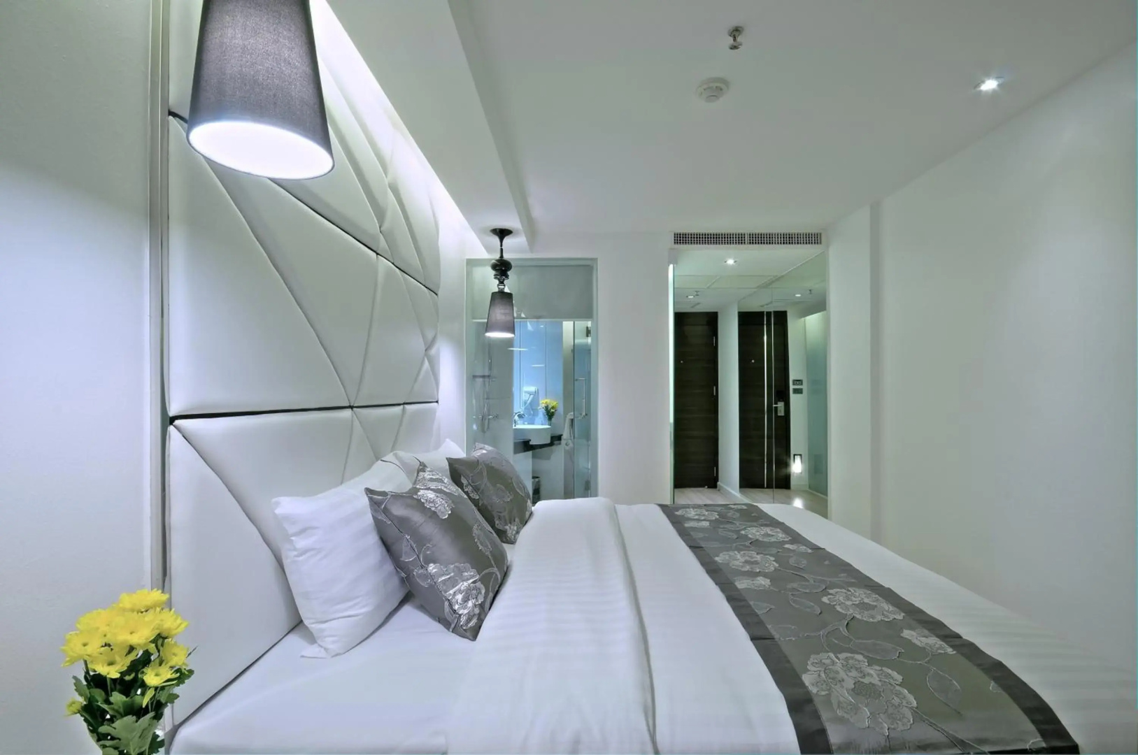 Photo - Sukhumvit Suites Hotel