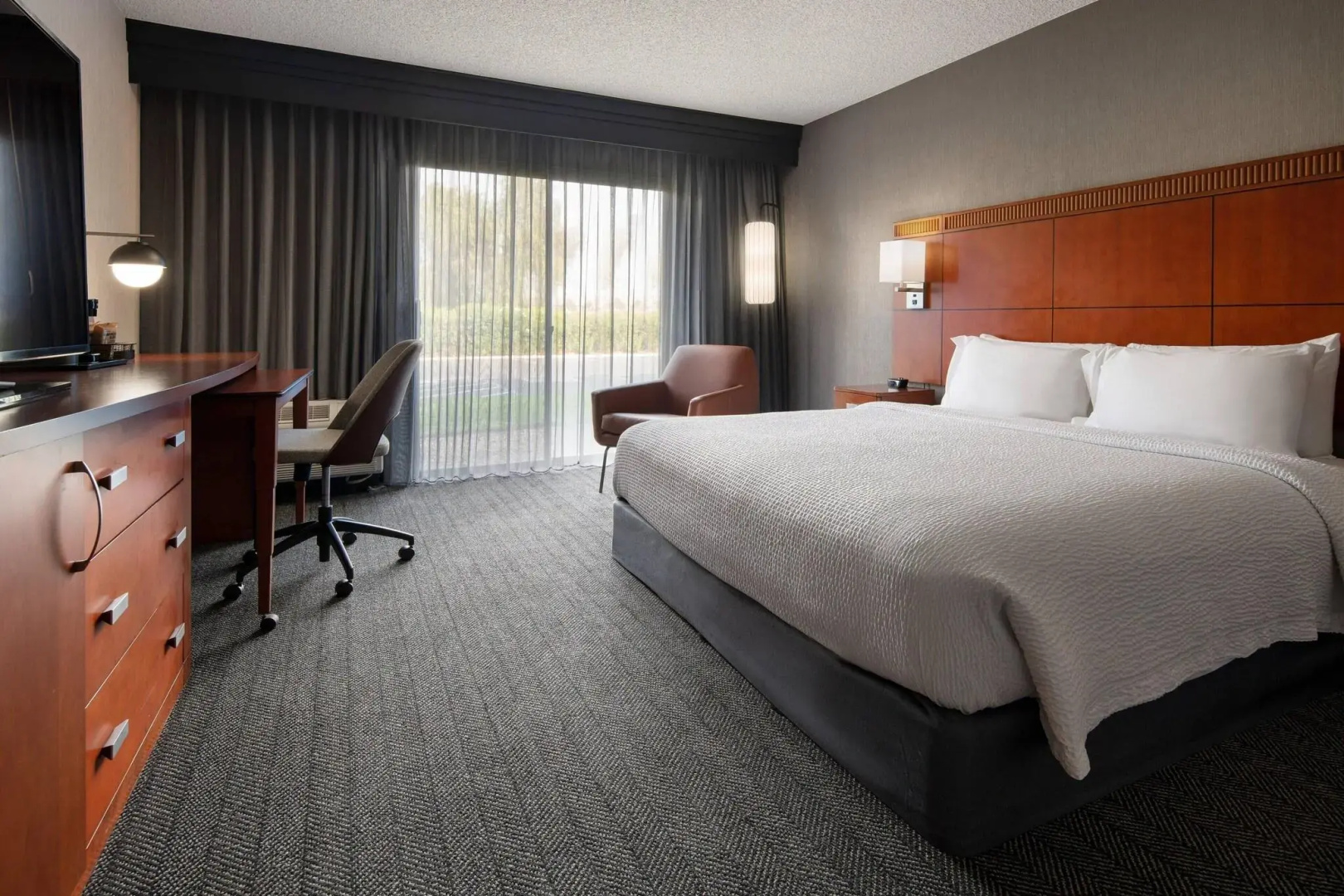 Photo - Courtyard by Marriott Fresno