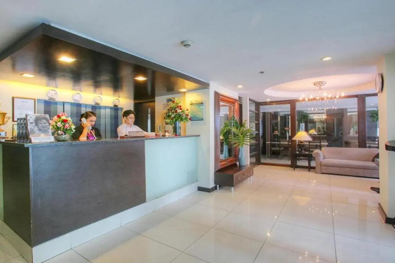 Foto - Fersal Hotel Neptune Makati