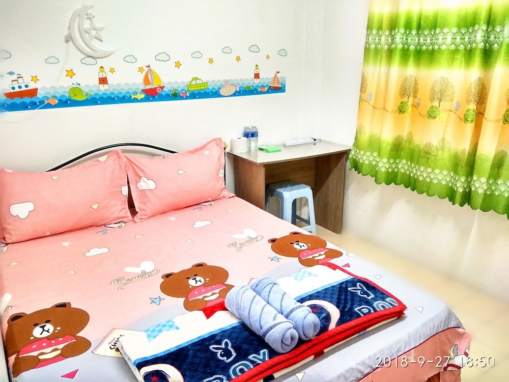 H Homestay - Semi D 1000Mbps (1Gbps) Wifi, Astro & Private Parking