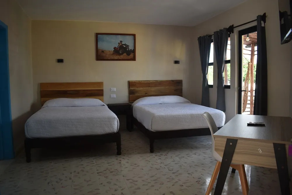 Photo - Luna Azul By Uvas