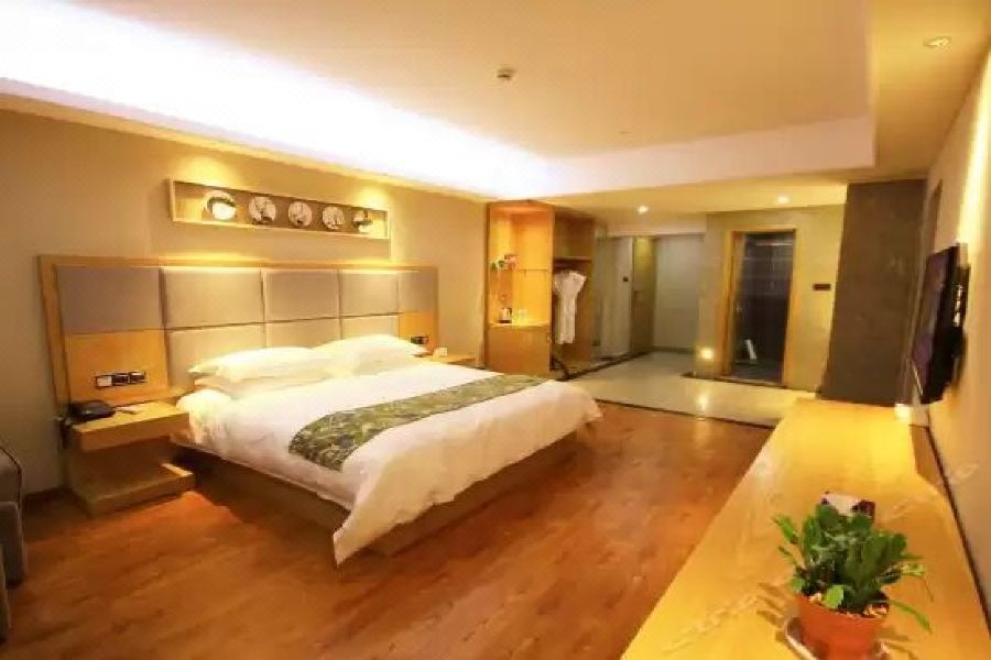 Yitu Lake View Hotel