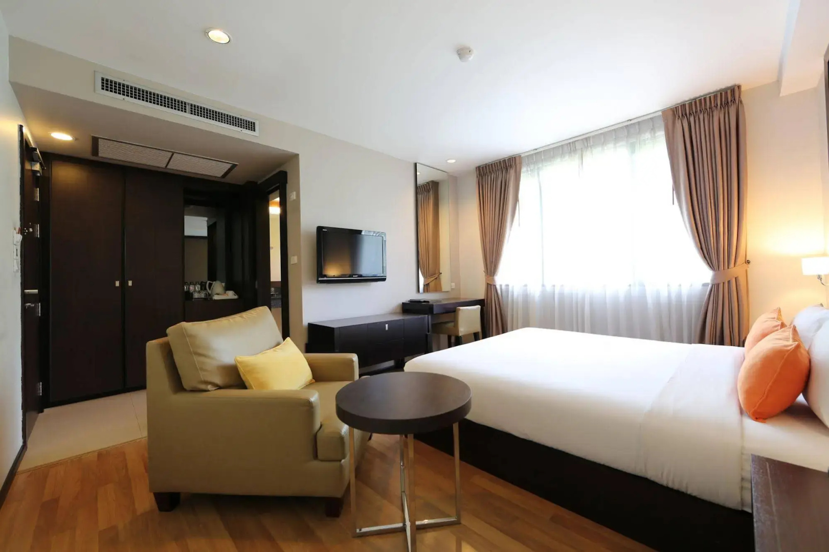 Photo - The Dawin Hotel