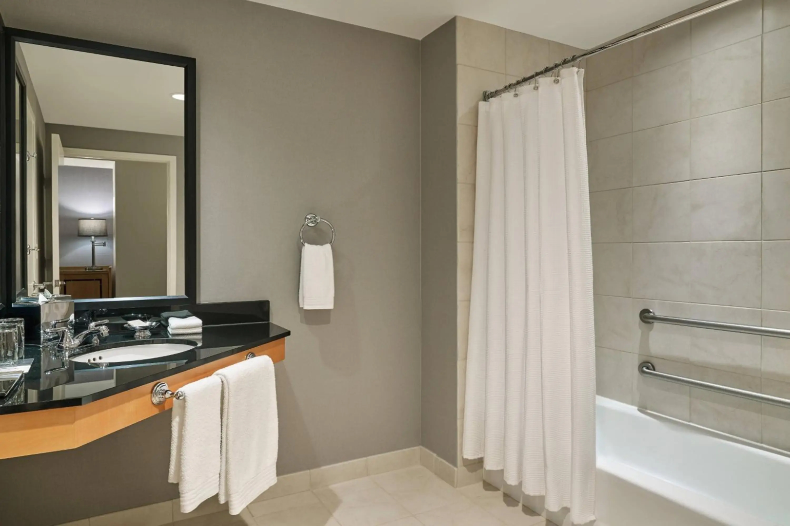 Foto - Renaissance Chicago O'Hare Suites Hotel