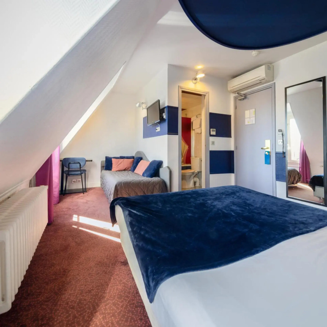 Foto - Accueil Hôtel Paris Pigalle Montmartre - Hôtel rénové