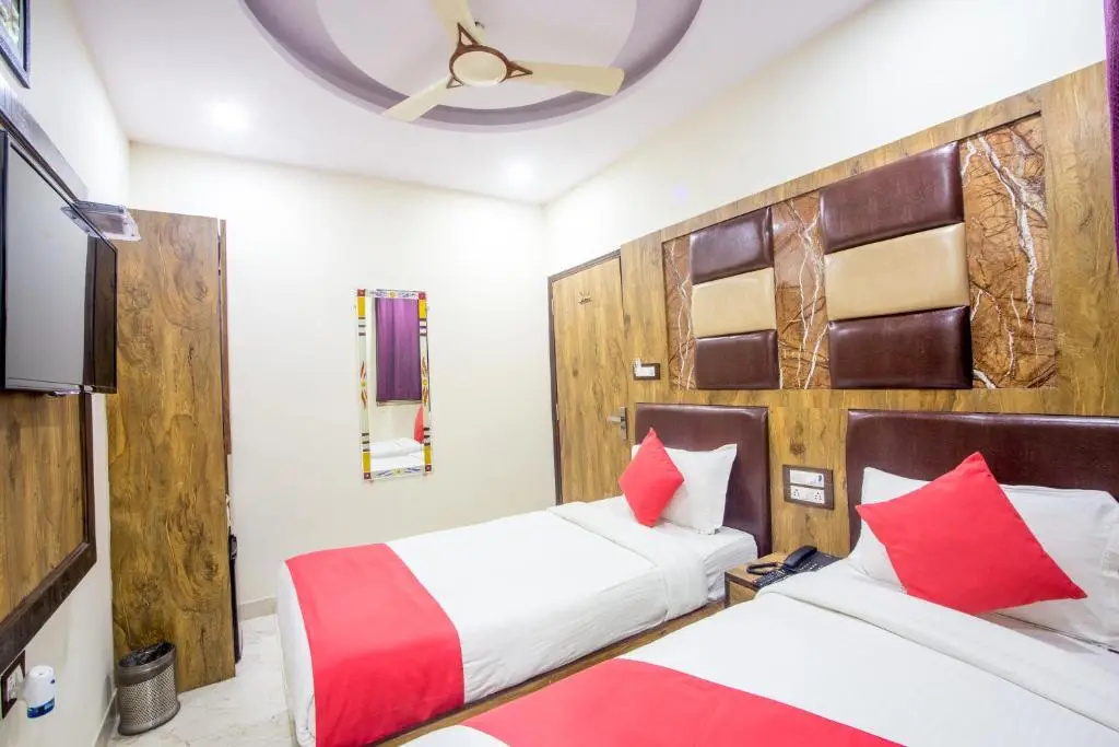 Photo - Hotel Dollar Inn