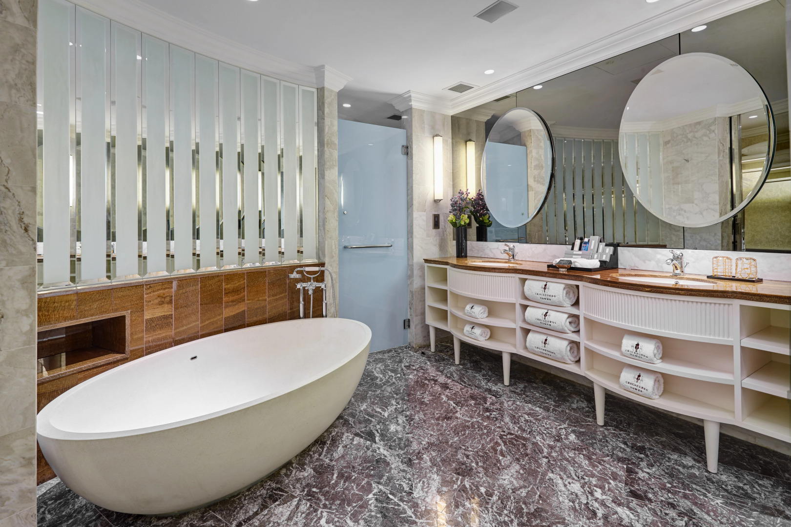 Photo - Resorts World Sentosa - Crockfords Tower