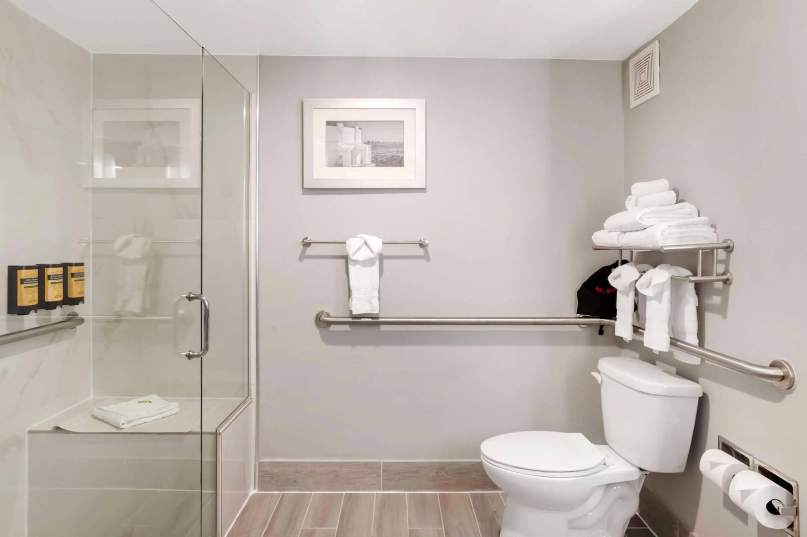 Photo - Best Western Plus Commerce Hotel