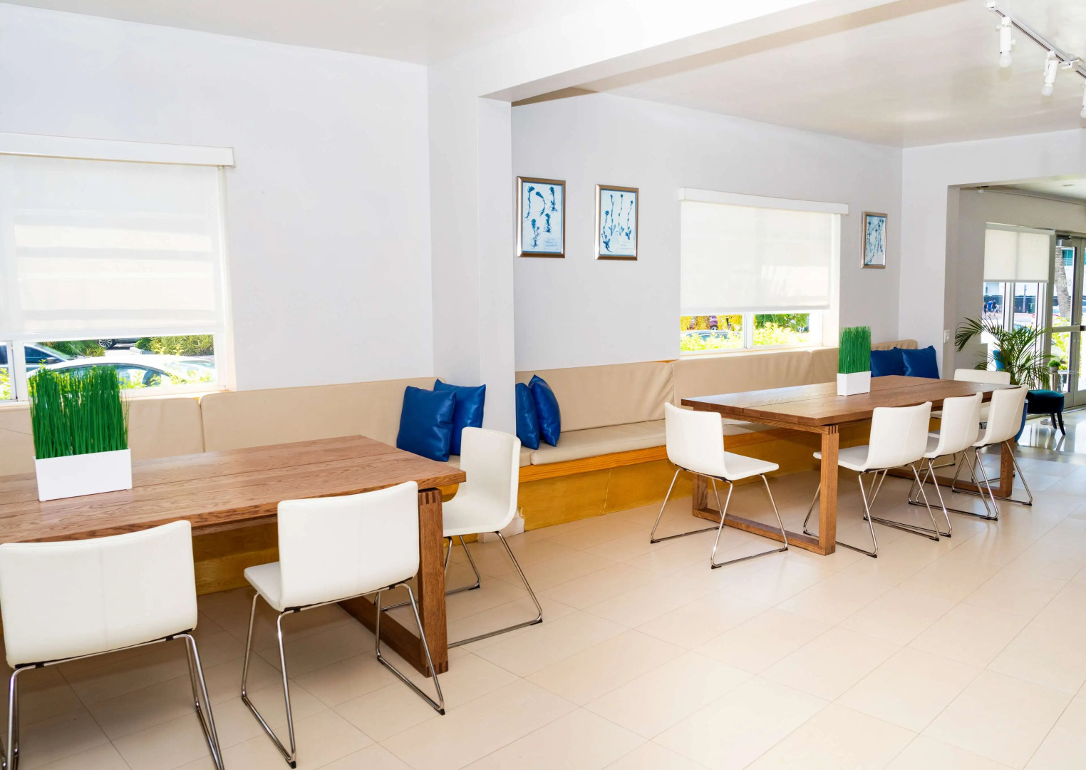 Photo - Aqua Hotel & Suites