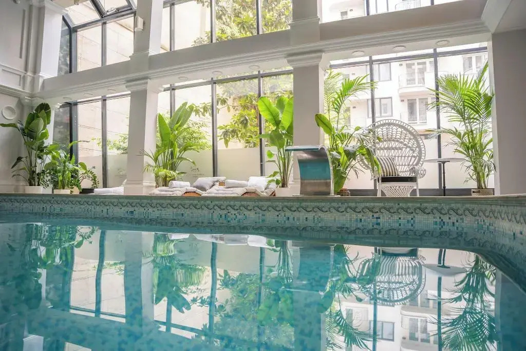 Foto - Queen's Court Hotel & Residence