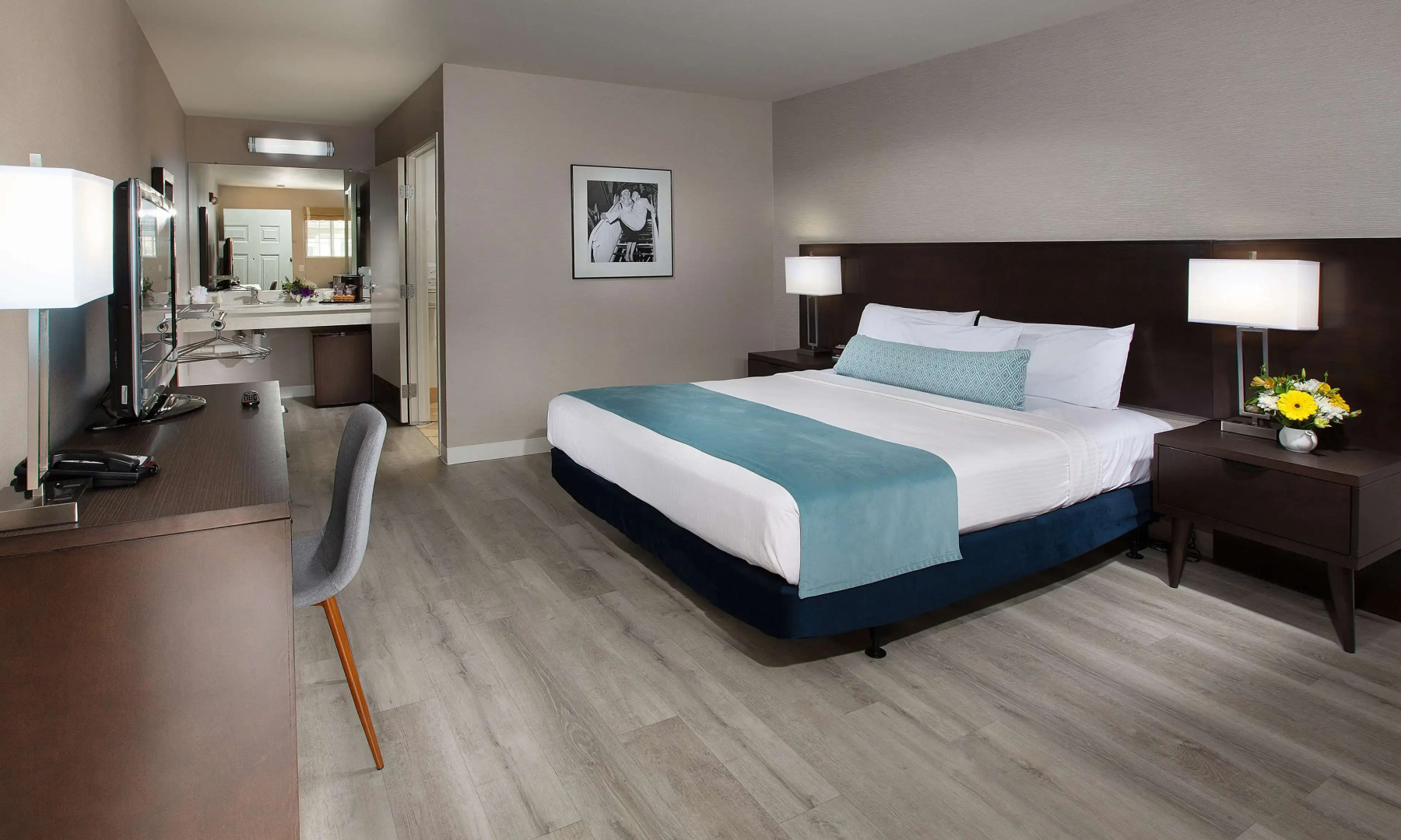 Foto - Safari Inn Burbank-Universal, a Coast Hotel