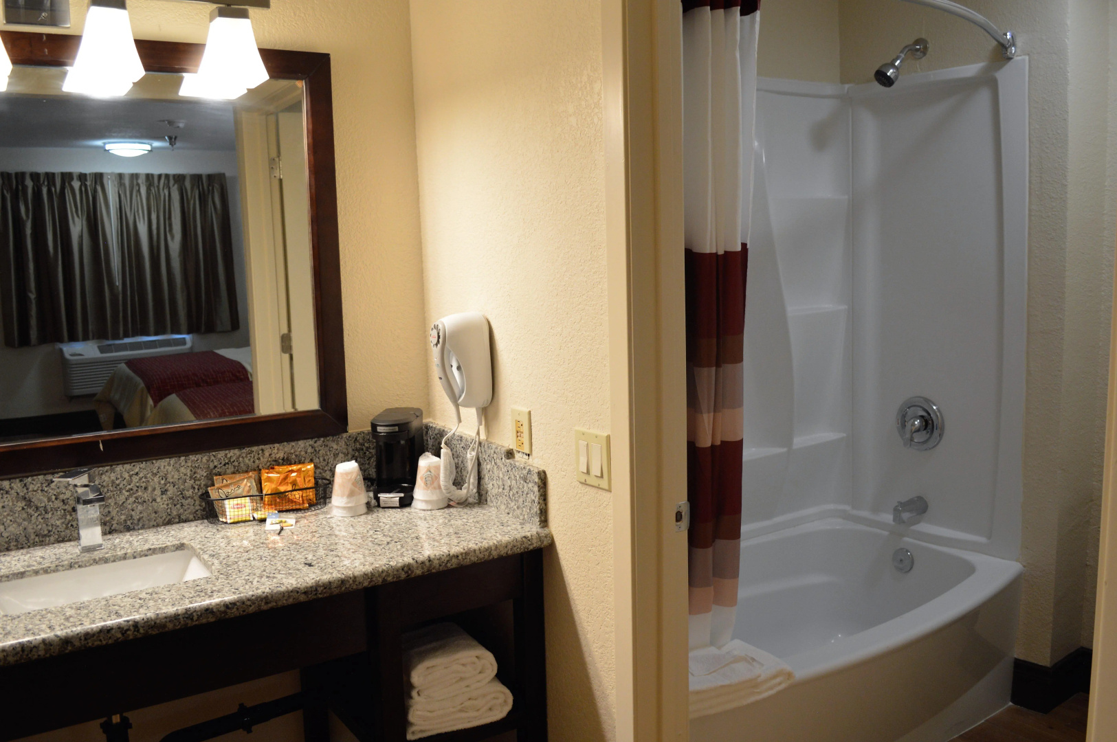 Foto - Red Roof Inn & Suites Sacramento North