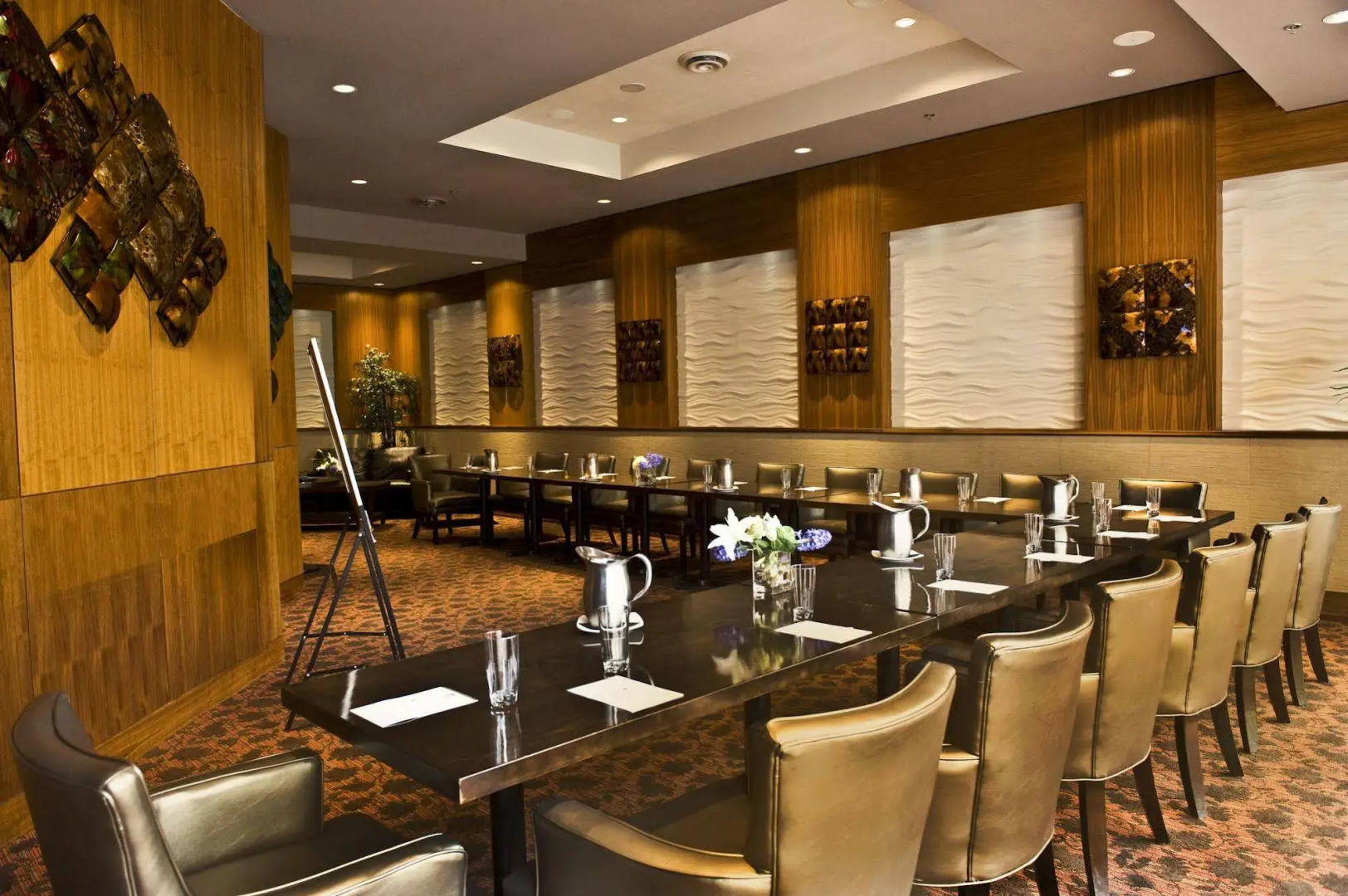 Photo - Best Western Premier Chateau Granville Hotel & Suites & Conference Centre