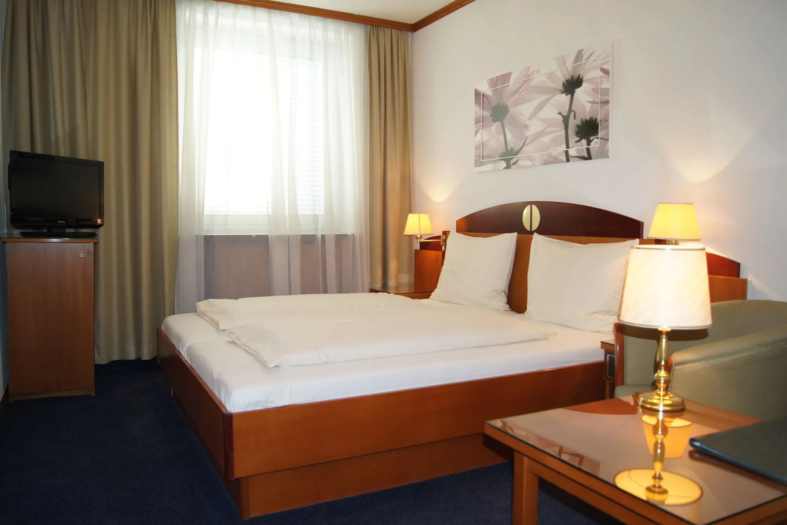 Photo - The Weekend Hotel