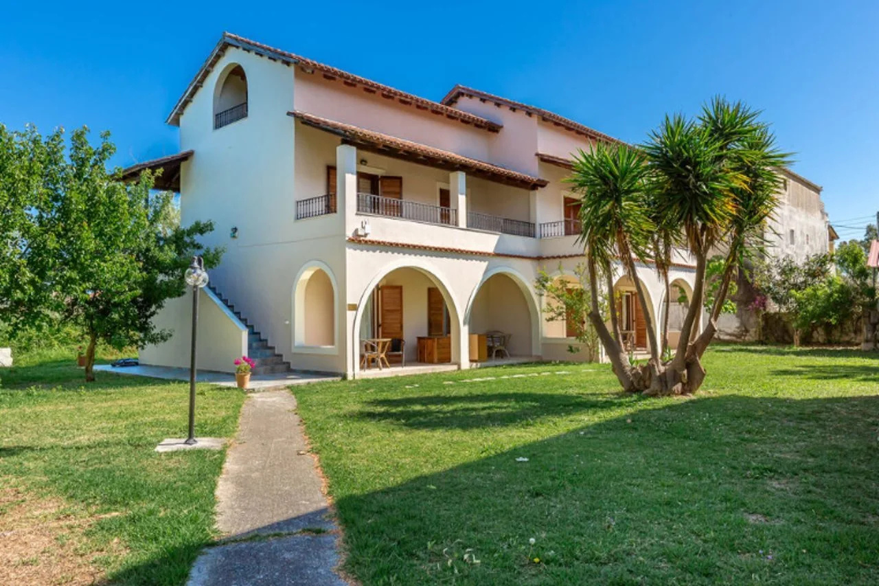 Photo - Kamari Apartments