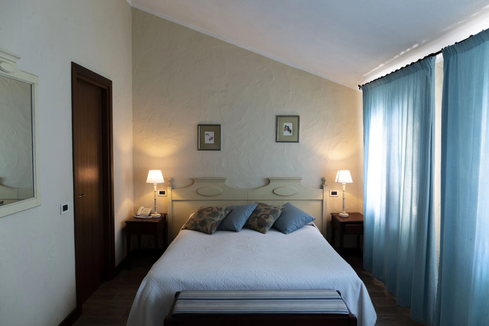 Photo - Is Benas Country Lodge