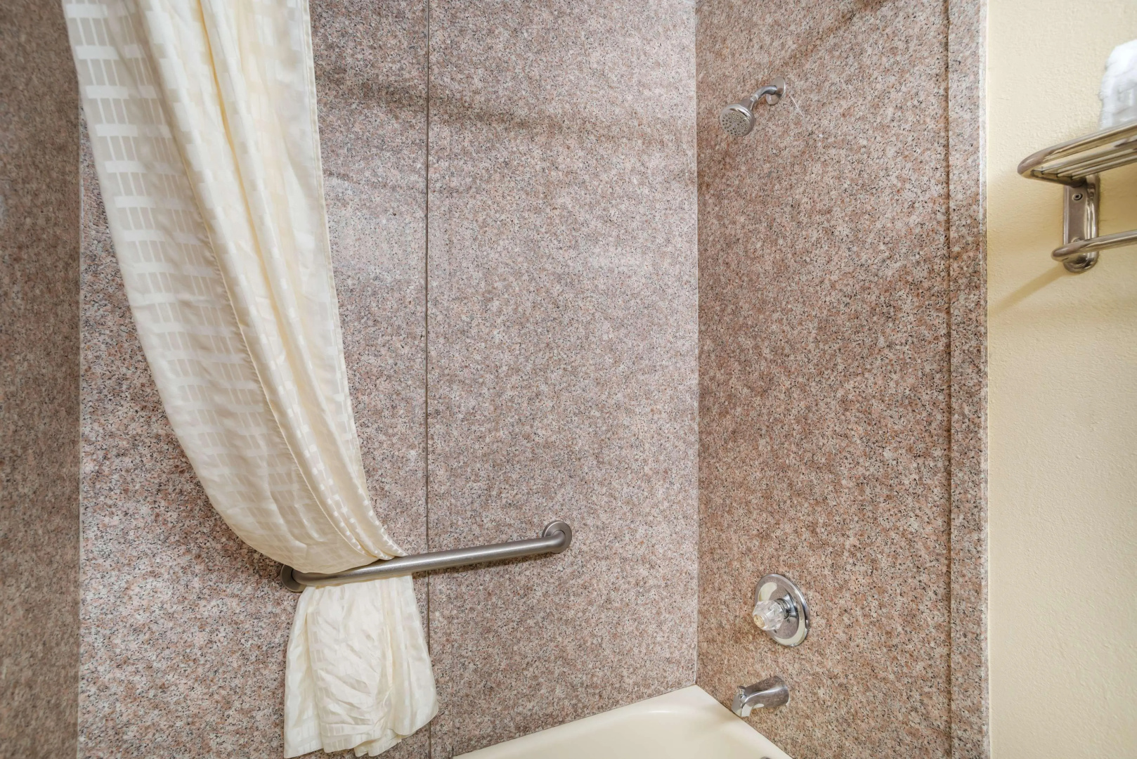 Photo - Best Western Charlotte-Gastonia